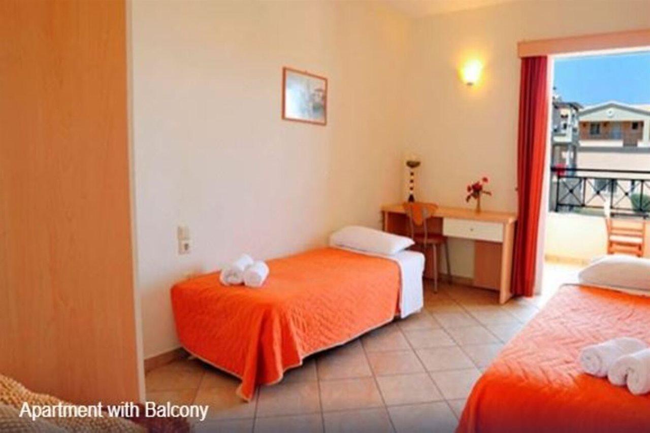 Thinalos Aparthotel Acharavi  Exteriér fotografie