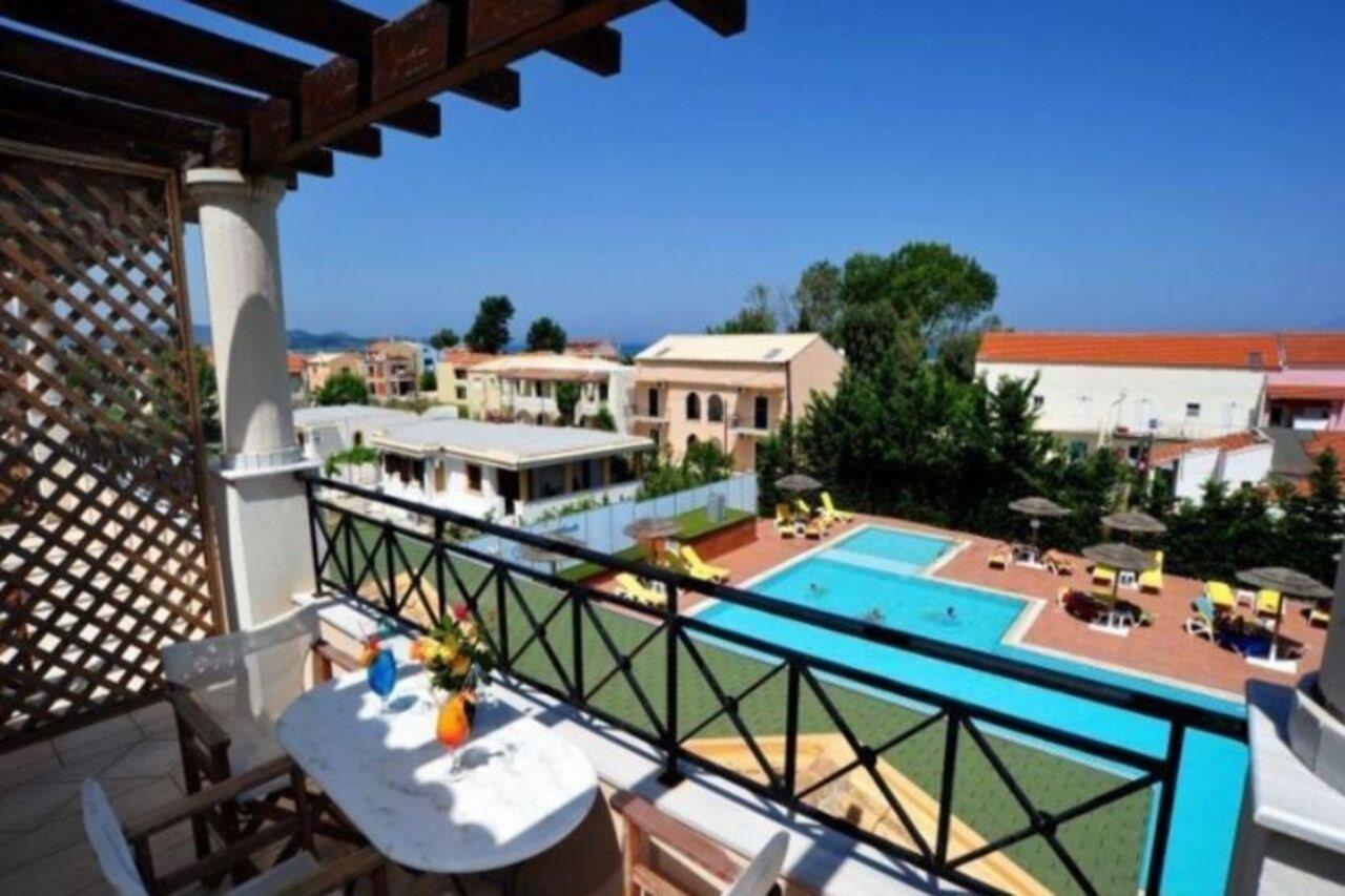 Thinalos Aparthotel Acharavi  Exteriér fotografie