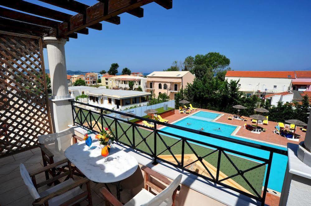 Thinalos Aparthotel Acharavi  Exteriér fotografie