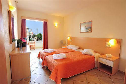 Thinalos Aparthotel Acharavi  Exteriér fotografie
