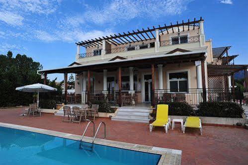 Thinalos Aparthotel Acharavi  Exteriér fotografie
